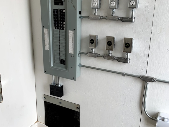 Installation électrique dans un container (projet minier)